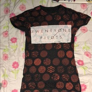 Twenty One Pilots tee